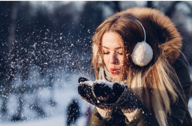 girl-enjoying-snowfall