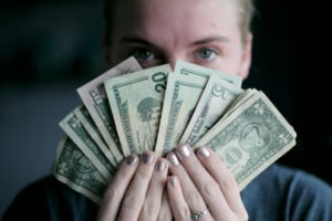 Read more about the article College Tuition Fees: Parents Should Pay or Not?